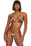Conjunto de microbikini con estampado de camuflaje