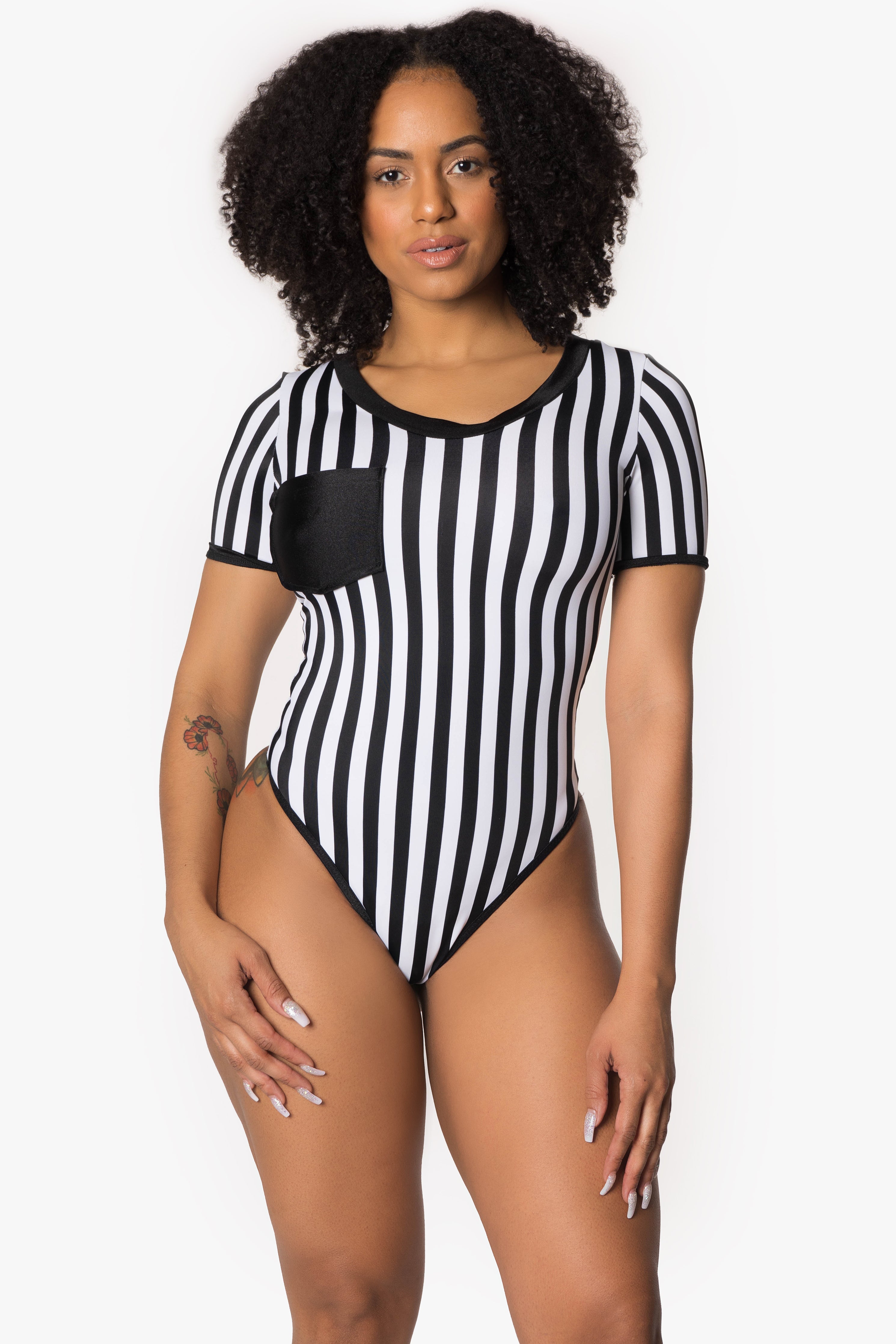 Body de una pieza de manga corta con bolsillo y pedido grupal personalizado