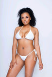 Conjunto de bikini con tiras laterales y lazos blancos